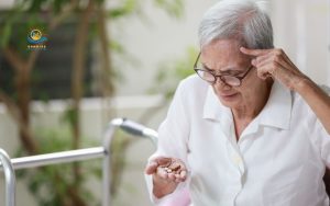 Which condition mimics the symptoms of Alzheimer's disease? 9 conditions that cause condition