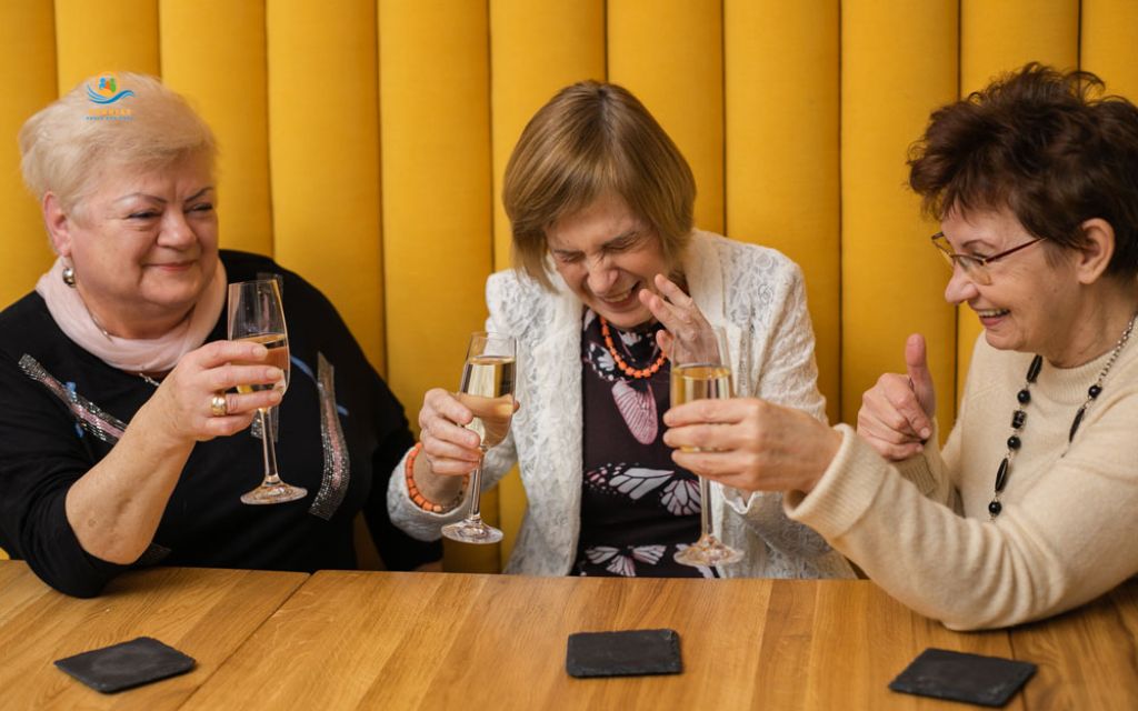 Can you drink alcohol in assisted living: When alcohol may need to be limited
